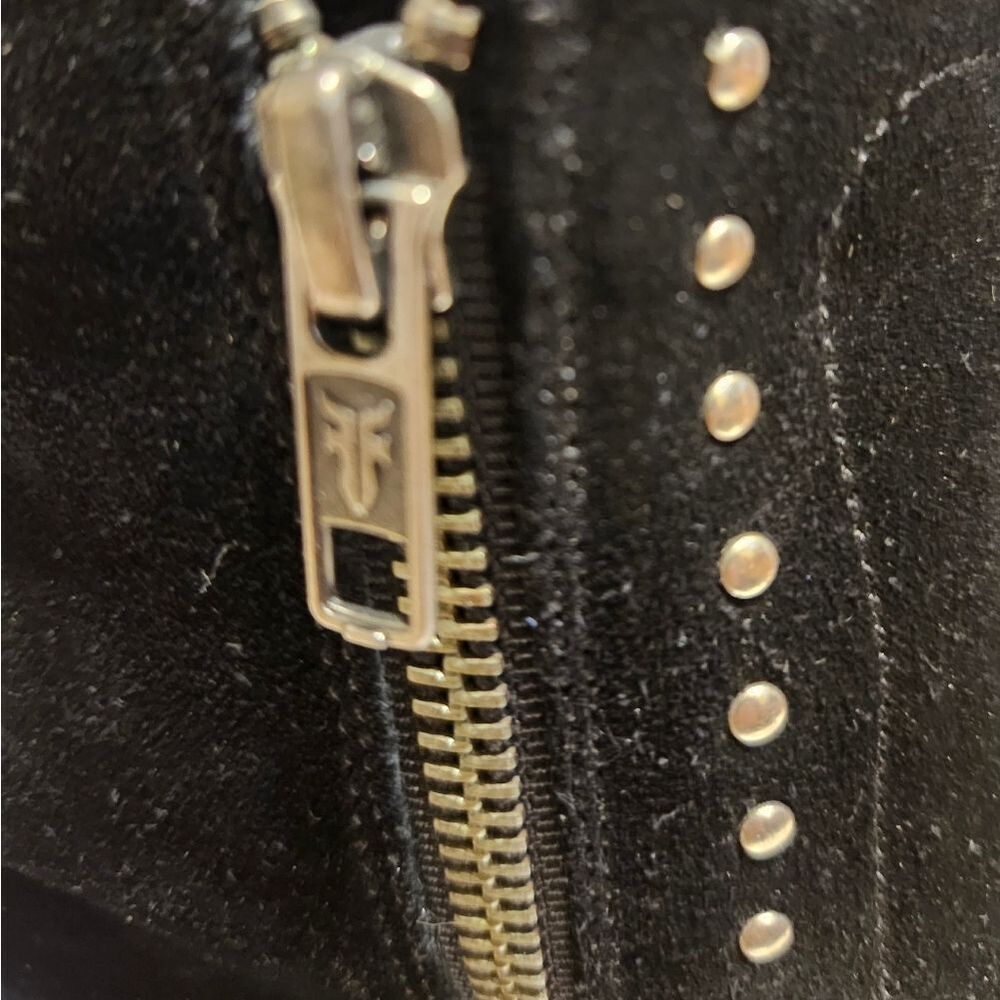 Frye "Natalie" Black Suede w/Stud Trim Ankle Boots Sz.7.5 Ret.$358 - Picture 5 of 10